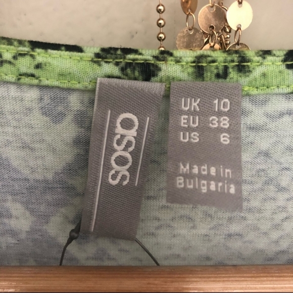 ASOS DESIGN midi dress in snake print - Picture 4 of 5